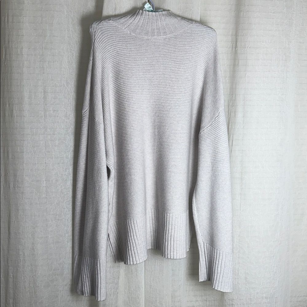 CYRUS XL Gray Mock Neck Horizontal Knit Statement Sleeve Tunic Style Sweater - Picture 2 of 10